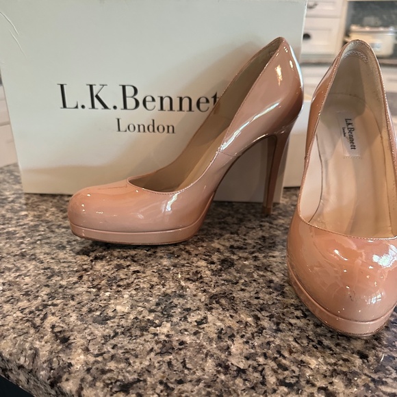 L.K. Bennett Patent Platform Shoes size 8 previously owned - Picture 1 of 4